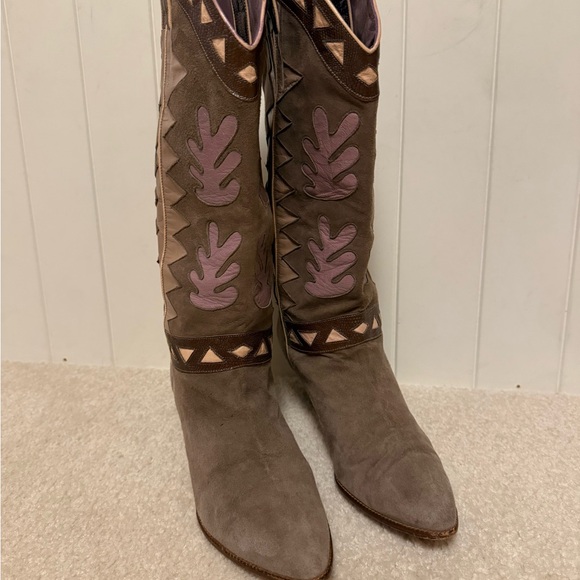 Beverly Feldman brown suede and leather inlaid heeled western cowboy boots sz 8 - Picture 3 of 7